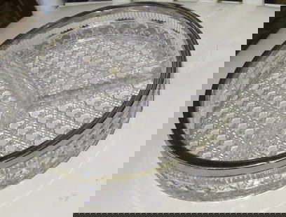 LARGE ENGLISH ENGLAND SILVER CUT GLASS CENTERPIECE SERVER BOWL: LARGE ENGLISH ENGLAND SILVER CUT GLASS CENTERPIECE SERVER BOWL LARGE ENGLISH ENGLAND SILVER CUT GLASS CENTERPIECE SERVER BOWL The following Item we are offering is this Magnificent Large Early 20th Ce