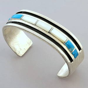 VINTAGE NAVAJO STERLING SILVER CORAL TURQUOISE INLAY CUFF BANGLE