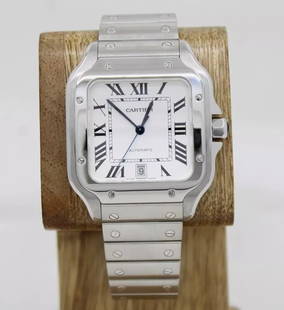 CARTIER SANTOS LARGE MODEL 47.5 X 39.8 MM WHITE DATE DIAL WATCH 4072 WSSA0018: CARTIER SANTOS LARGE MODEL 47.5 X 39.8 MM WHITE DATE DIAL WATCH 4072 WSSA0018 CARTIER SANTOS LARGE MODEL 47.5 X 39.8 MM WHITE DATE DIAL WATCH 4072 WSSA0018 Description Cartier Santos Large Model 47.5