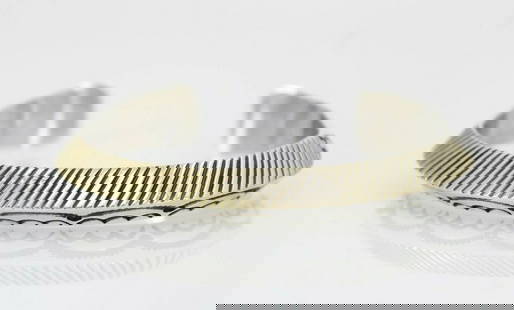 GARY REEVES NAVAJO STERLING SILVER & 14K YELLOW GOLD KNIFE EDGE CUFF BRACELET: GARY REEVES NAVAJO STERLING SILVER & 14K YELLOW GOLD KNIFE EDGE CUFF BRACELET GARY REEVES NAVAJO STERLING SILVER & 14K YELLOW GOLD KNIFE EDGE CUFF BRACELET Description Gary Reeves Navajo Sterling Silv