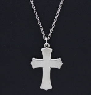 JAMES AVERY STERLING SILVER CROSS PENDANT W/ 23" CHAIN NECKLACE 10 GRAMS: JAMES AVERY STERLING SILVER CROSS PENDANT W/ 23" CHAIN NECKLACE 10 GRAMS JAMES AVERY STERLING SILVER CROSS PENDANT W/ 23" CHAIN NECKLACE 10 GRAMS Description James Avery Sterling Silver Cross Pendant