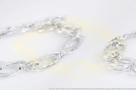 ATI STERLING SILVER MEXICO DOUBLE OVAL LINK CHARM BRACELET 7.5 " LONG: ATI STERLING SILVER MEXICO DOUBLE OVAL LINK CHARM BRACELET 7.5 " LONG ATI STERLING SILVER MEXICO DOUBLE OVAL LINK CHARM BRACELET 7.5 " LONG Description Sterling Silver Mexico Double Oval Link Charm