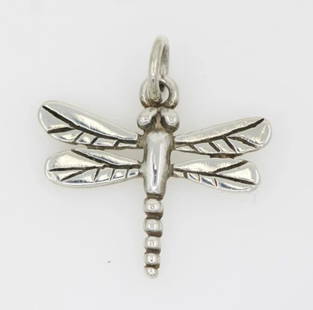 JAMES AVERY STERLING SILVER DRAGONFLY CHARM PENDANT 1.9 GRAMS: JAMES AVERY STERLING SILVER DRAGONFLY CHARM PENDANT 1.9 GRAMS Description James Avery Sterling Silver Dragonfly Charm Pendant Charm/pendant is in good condition. May show signs of wear and/or tear.
