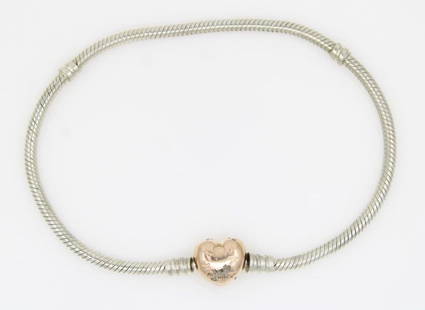 PANDORA MOMENTS TWO-TONE HEART CLASP SNAKE CHAIN BRACELET 568707C00 ~ 23CM / 9": PANDORA MOMENTS TWO-TONE HEART CLASP SNAKE CHAIN BRACELET 568707C00 ~ 23CM / 9" PANDORA MOMENTS TWO-TONE HEART CLASP SNAKE CHAIN BRACELET 568707C00 ~ 23CM / 9" Description Pandora Moments Two-tone