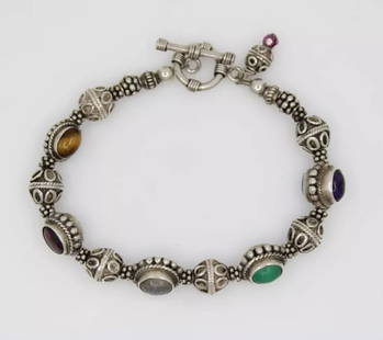 VINTAGE STERLING SILVER BEADED MULTI-GEMSTONE TOGGLE 7" BRACELET 31.5 GRAMS: VINTAGE STERLING SILVER BEADED MULTI-GEMSTONE TOGGLE 7" BRACELET 31.5 GRAMS VINTAGE STERLING SILVER BEADED MULTI-GEMSTONE TOGGLE 7" BRACELET 31.5 GRAMS Description Vintage Sterling Silver Beaded