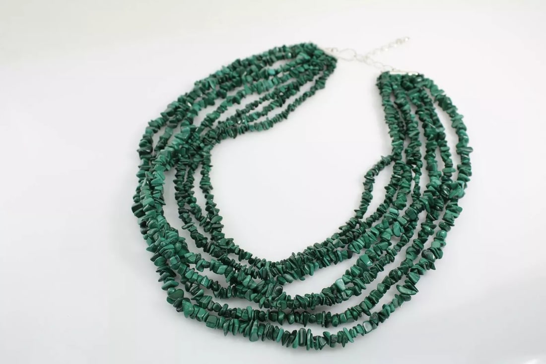 JAY KING DTR 7 STRAND WATERFALL GREEN MALACHITE 24" W/ STERLING CLASP: JAY KING DTR 7 STRAND WATERFALL GREEN MALACHITE 24" W/ STERLING CLASP JAY KING DTR 7 STRAND WATERFALL GREEN MALACHITE 24" W/ STERLING CLASP Description Jay King DTR 7 Strand Waterfall Green Malachite