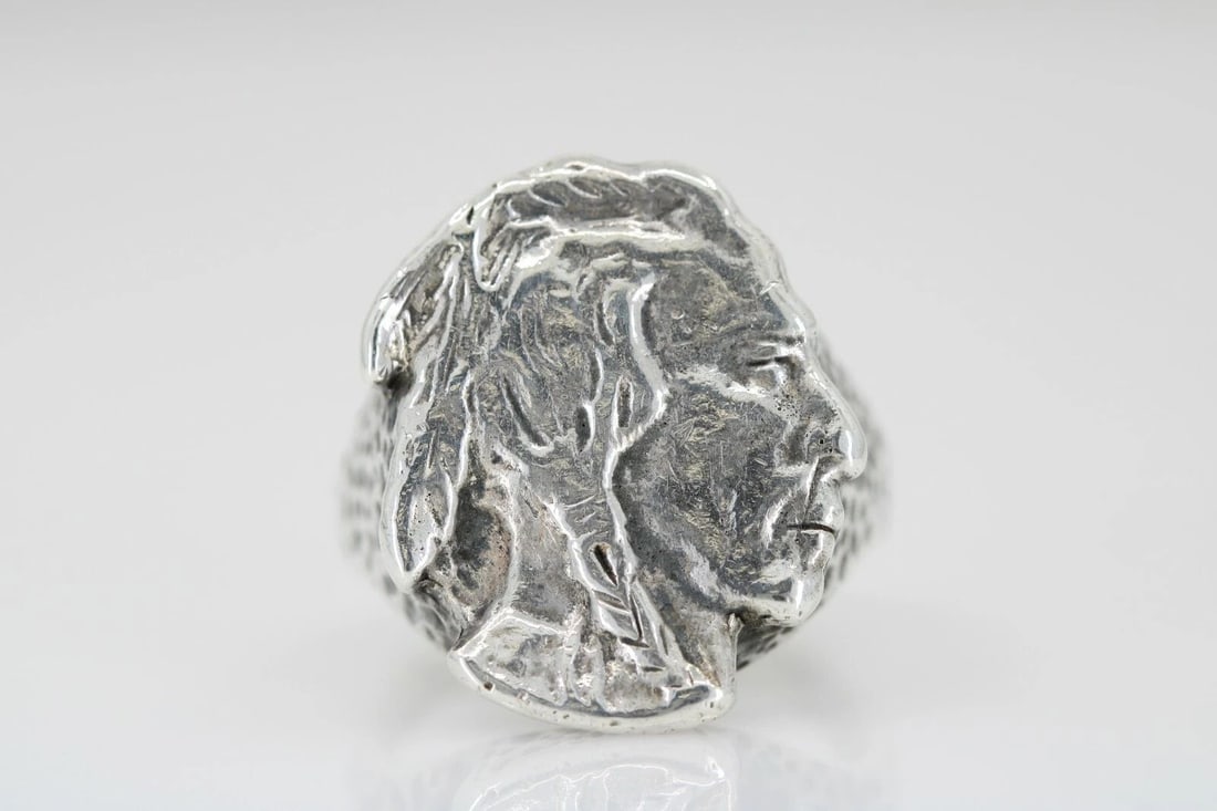 VINTAGE STERLING SILVER INDIAN HEAD BUFFALO HEAD STYLE RING SIZE 8 ~ 11.4G (1 of 2)