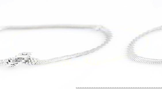 AUTHENTIC PANDORA MOMENTS SNAKE BRACELET 925 SZ 8" / 20.3CM: AUTHENTIC PANDORA MOMENTS SNAKE BRACELET 925 SZ 8" / 20.3CM Description Authentic Pandora MOMENTS Snake Bracelet 925 SZ 8" / 20.3cm Item is in great condition. May show signs of wear and/or tear. 