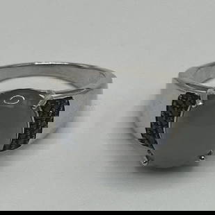 DESIGNER KHR STERLING SILVER, MOONSTONE & BLACK STONE RING SIZE 8: DESIGNER KHR STERLING SILVER, MOONSTONE & BLACK STONE RING SIZE 8 Elevate your style with this stunning designer KHR ring, crafted from 925 sterling silver. The oval-shaped moonstone sits elegantly in