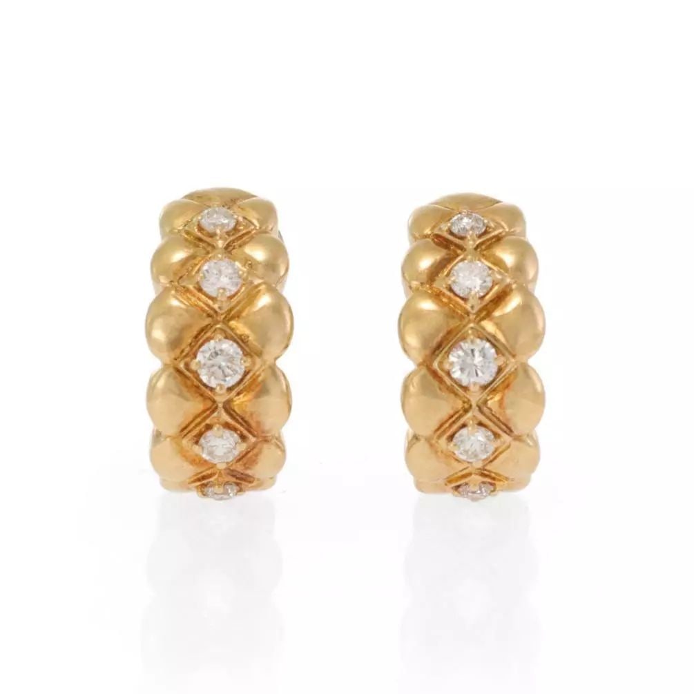 MORABITO PARIS DIAMOND 18K YELLOW GOLD HUGGIE CLIP ON EARRINGS LIQUIDATION: MORABITO PARIS DIAMOND 18K YELLOW GOLD HUGGIE CLIP ON EARRINGS LIQUIDATION Morabito Paris Diamond 18k Yellow Gold Huggie Clip On Earrings LIQUIDATION Description This lovely pair of earrings are authe