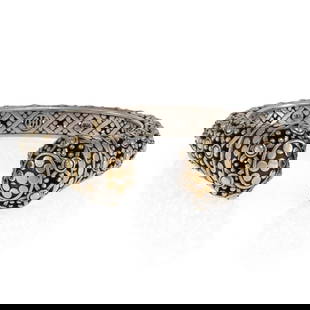 JOHN HARDY BRACELET DOT KICK 925 SILVER 18K YELLOW GOLD CUFF: JOHN HARDY BRACELET DOT KICK 925 SILVER 18K YELLOW GOLD CUFF John Hardy Dot Kick 925 Silver 18k Yellow Gold Cuff Bracelet Description This authentic cuff bracelet is by David Yurman, a mix of
