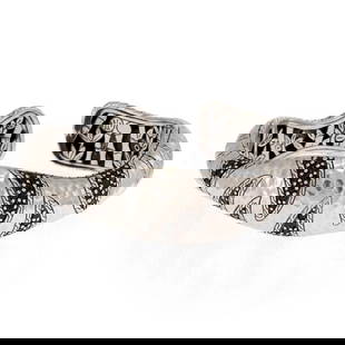 JOHN HARDY BRACELET STERLING SILVER HAMMERED KICK CUFF: JOHN HARDY BRACELET STERLING SILVER HAMMERED KICK CUFF John Hardy Sterling Silver Hammered Kick Cuff Bracelet Description This authentic cuff bracelet is by David Yurman from the Kick Collection.