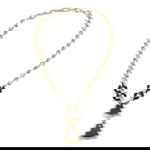 0.85 CARAT ROUND BRILLIANT DIAMOND AND ONYX 18K YG PENDANT NECKLACE: 0.85 CARAT ROUND BRILLIANT DIAMOND AND ONYX 18K YG PENDANT NECKLACE Title: 0.85 Carat Round Brilliant Diamond and Onyx 18 Karat Yellow Gold Pendant Necklace Style: Pendant Metal: 18 Karat Yellow Gold