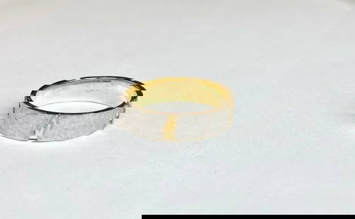 MEN'S 14K TWO- TONE WHITE/YELLOW GOLD BAND W/ MATTE HAMMERED FINISH (SIZE 12.25): MEN'S 14K TWO- TONE WHITE/YELLOW GOLD BAND W/ MATTE HAMMERED FINISH (SIZE 12.25) Men's 14k Two- Tone White/Yellow Gold Band with Matte Hammered Finish (Size 12.25) You are bidding on a pre-owned Men's