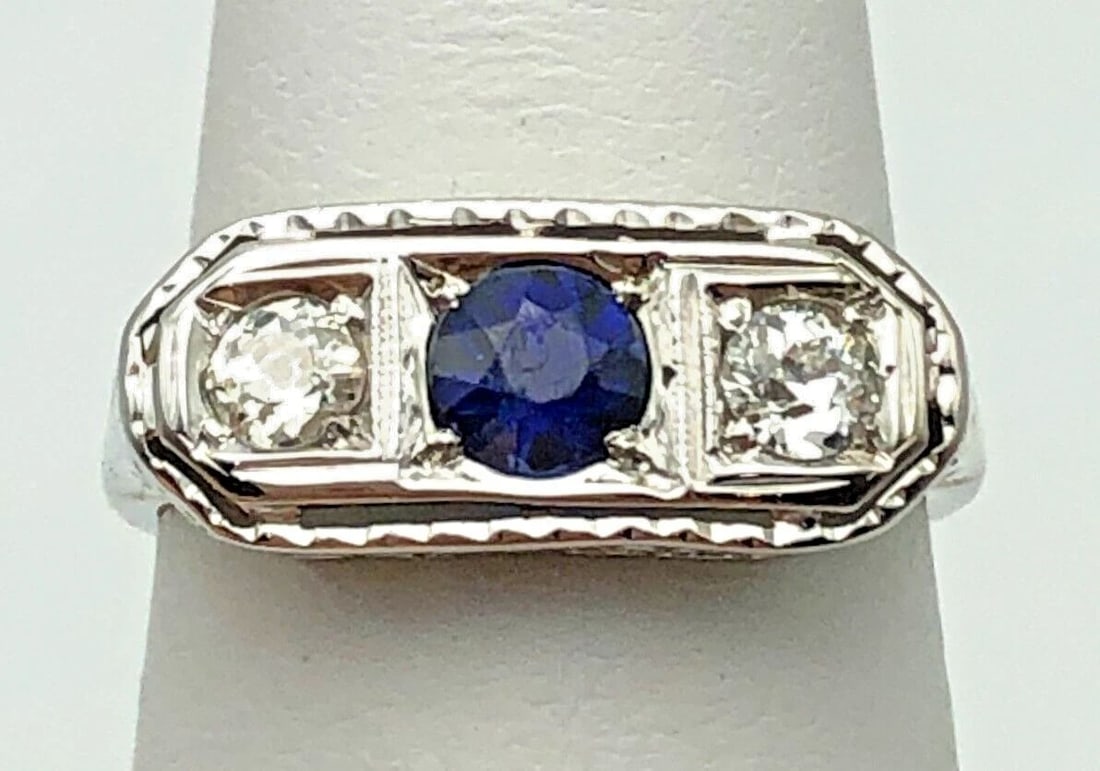 VINTAGE 14K WHITE GOLD RING W/ NATURAL SAPPHIRE AND 0.40CTS DIAMONDS  SIZE: 6.5 (1 of 2)