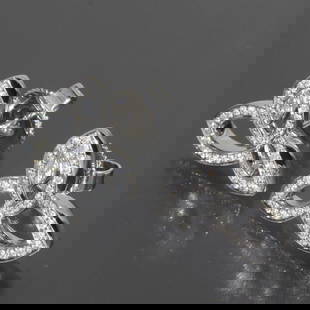 HARRY WINSTON LILY CLUSTER DIAMOND EARRINGS: HARRY WINSTON LILY CLUSTER DIAMOND EARRINGS PT950 15.2G E1458 Style : Earrings Length (Approx.) : 1.4cm Width (Approx.) : 0.9mm Charm Size (if any) (Approx.) : 1.2 x 2.1 cm Material : Platinum 950 Mai
