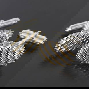 TIFFANY & CO. CUFFLINKS SILVER 925 TWISTED K18 BAG: TIFFANY & CO. CUFFLINKS SILVER 925 TWISTED K18 BAG E1395 Style : Cufflinks Size & Length (Approx.) : 1.7cm Material : Silver 925 / Yellow Gold 18K Main Stone : None Total weight (Approx.) : 12.1g Addi