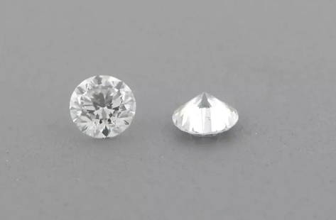 LOOSE NATURAL UNTREATED DIAMONDS Sale is for 2 round cut natural untreated earth mined diamond Sale: LOOSE NATURAL UNTREATED DIAMONDS Sale is for 2 round cut natural untreated earth mined diamond Sale is for a matching pair Diamonds measures 3.2mm in diameter Diamonds are full cut Diamonds are G colo