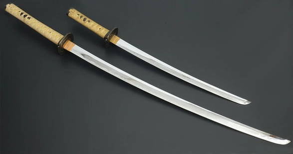 AUTHENTIC JAPANESE KATANA SAMURAI SWORD DISPLAY SET 2 REPLICA STEEL DRAGON BLADE: AUTHENTIC JAPANESE KATANA SAMURAI SWORD DISPLAY SET 2 REPLICA STEEL DRAGON BLADE Conditon: an authentic pair of samurai katana swords (probably 1045 model with cosmetically applied hamon) likely made