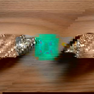 18K YELLOW GOLD ENGAGEMENT RING 1.56CT. NATURAL GREEN COLOMBIA EMERALD DIAMOND: 18K YELLOW GOLD ENGAGEMENT RING 1.56CT. NATURAL GREEN COLOMBIA EMERALD DIAMOND This 18K Yellow Gold Engagement Ring features a stunning 1.56CT natural green Colombia Emerald as the main stone, with tw