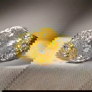 VINTAGE 18K YELLOW GOLD BEZEL RING 3.79CT.NATURAL DIAMOND &YELLOW SAPPHIRE OVAL: VINTAGE 18K YELLOW GOLD BEZEL RING 3.79CT.NATURAL DIAMOND &YELLOW SAPPHIRE OVAL This exquisite vintage ring boasts a stunning 3.79ct natural oval yellow sapphire set in 18k yellow gold. SIZE 11.87mm V
