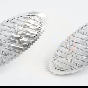 JOHN HARDY STERLING SILVER BASKET WEAVE BEDEG BOLD STATEMENT RING SIZE 7.5: JOHN HARDY STERLING SILVER BASKET WEAVE BEDEG BOLD STATEMENT RING SIZE 7.5 John Hardy Sterling Silver Basket Weave Bedeg Statement Bold Ring Size - 7.5 Band Width - 4.5mm Diameter - 33mm Height (Head