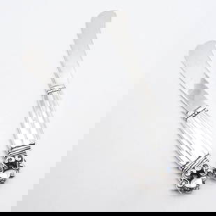 GEORG JENSEN JOHAN ROHDE STERLING SILVER ACORN BUTTER KNIFE 5.9": GEORG JENSEN JOHAN ROHDE STERLING SILVER ACORN BUTTER KNIFE 5.9" Vintage Georg Jensen Design by Johan Rohde Sterling Silver Acorn Pattern Butter Knife Length - 5.9" Est. Retail - $250 USD per knife Es