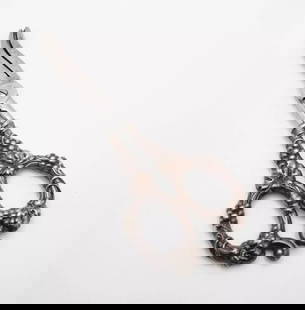 GOULD SILVER CO. GERMANY STERLING SILVER HANDLE GRAPE VINE SEAR SCISSORS - 7": GOULD SILVER CO. GERMANY STERLING SILVER HANDLE GRAPE VINE SEAR SCISSORS - 7" Gould Germany Sterling Silver Grape Handle Sear Scissors Length - 7" Total Weight - 80.5 Grams