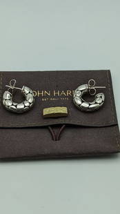 JOHN HARDY STERLING SILVER KALI HUGGIE EARRINGS POUCH: JOHN HARDY STERLING SILVER KALI HUGGIE EARRINGS POUCH John Hardy Sterling Silver Kali Earrings Width - 21mm Total Weight - 9.3 grams Pouch Included