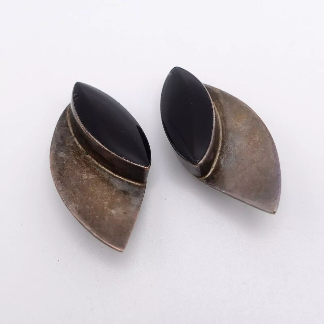 TAXCO STERLING SILVER MEXICO BLACK ONYX GEMSTONE CLIP-ON EARRINGS 1.75" (1 of 2)