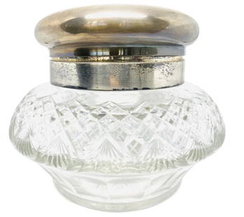 EDWARDIAN WOLLENVERER STERLING SILVER CARVED CRYSTAL VANITY JAR: EDWARDIAN WOLLENVERER STERLING SILVER CARVED CRYSTAL VANITY JAR EDWARDIAN WOLLENVERER STERLING SILVER CARVED CRYSTAL VANITY JAR Circa 1920 Sterling silver and carved rock crystal Silver part measures