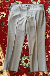 DKNY GREY TROUSER PANTS SIZE 38: DKNY GREY TROUSER PANTS SIZE 38 DKNY GREY TROUSER PANTS SIZE 38 The waist measurement is 40”. From top to bottom the measurement is 39”.