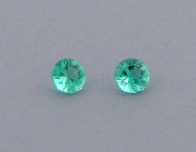 2.6mm MATCHING PAIR ROUND NATURAL COLOMBIAN EMERALD: LOOSE NATURAL COLOMBIAN EMERALD ROUND CUTSale is for 2 round cut natural EmeraldsMatching pairEmeralds measures 2.6mm in diameterNew, never used before