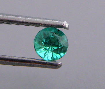 3.2mm ROUND CUT NATURAL COLOMBIAN EMERALD: LOOSE NATURAL COLOMBIAN EMERALD ROUND CUTSale is for 1 round cut natural EmeraldEmeralds measures 3.2mm in diameterIf you want matching pair please let me know.New, never used before