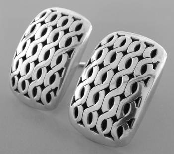VINTAGE JOHN HARDY STERLING SILVER LARGE RECTANGULAR EARRINGS: JOHN HARDY STERLING SILVER RECTANGULAR EARRINGS Earrings measure 1.48" H x 0.99" W John Hardy Sterling silver large rectangular earrings Vintage Pre-owned in good condition, minor wear due to age, ple