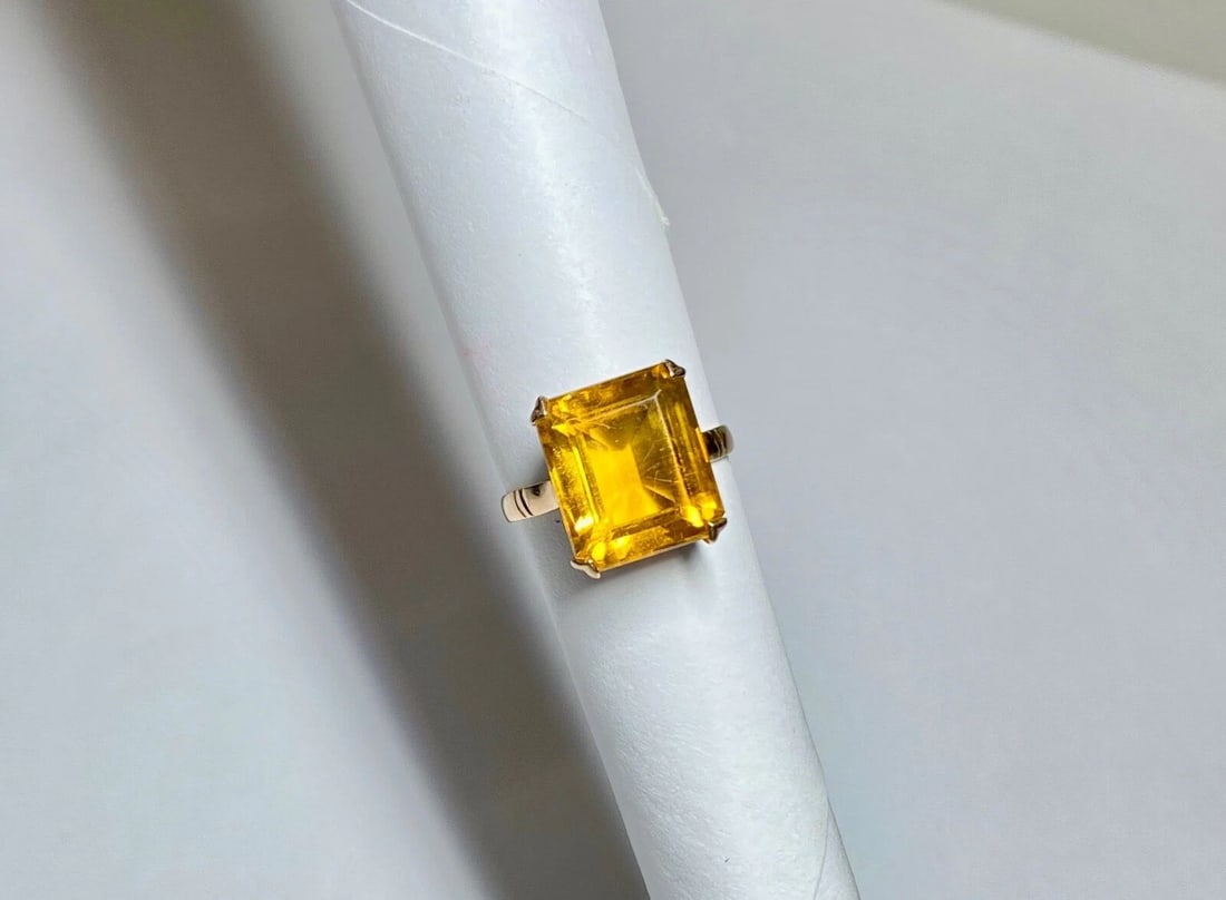 WOMEN'S 18K YELLOW GOLD RING WITH CITRINE (SIZE 5.75) (1 of 2)