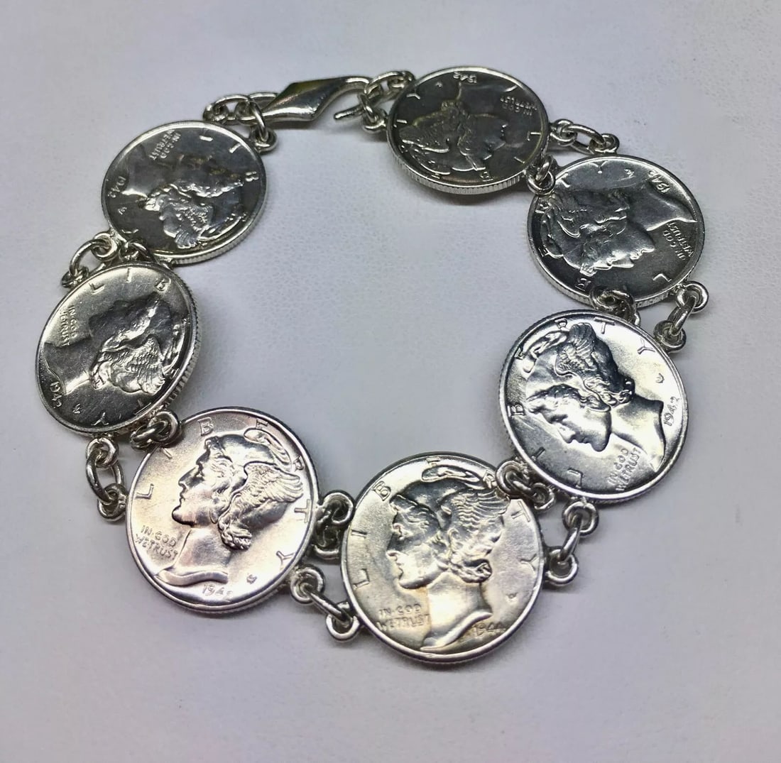 VINTAGE 1942 SOLMES SILVER DIME BRACELET (1 of 2)
