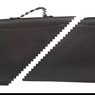 HERMES BLACK TOGO SAC A DEPECHES 38 BRIEFCASE: HERMES BLACK TOGO SAC A DEPECHES 38 BRIEFCASE OUTSIDE : A: GOOD CONDITION!! Dent. Edge has scuffs. INSIDE : A: GOOD CONDITION!! The bottom edges have discoloration. S : New or new without a tag. SA :