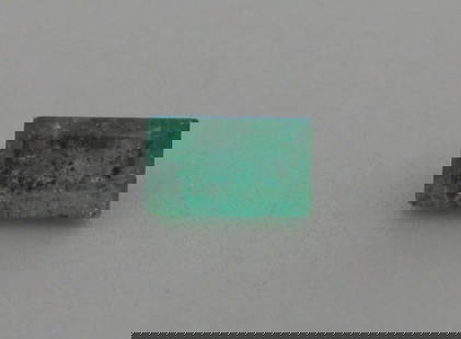 0.26ct NATURAL COLOMBIAN GREEN EMERALD EMERALD CUT 4.5x2.7mm: 0.26ct NATURAL COLOMBIAN GREEN EMERALD EMERALD CUT 4.5x2.7mm LOOSE NATURAL COLOMBIAN EMERALD Sale is for 1 natural green Emerald 0.26ct Measures 4.5x2.7mm Emerald cut Please refer to pics for clarity