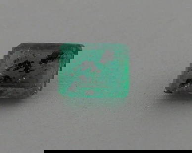 0.20ct NATURAL COLOMBIAN GREEN EMERALD EMERALD CUT 3.8x2.9mm: 0.20ct NATURAL COLOMBIAN GREEN EMERALD EMERALD CUT 3.8x2.9mm LOOSE NATURAL COLOMBIAN EMERALD Sale is for 1 natural green Emerald 0.20ct Measures 3.8x2.9mm Emerald cut Please refer to pics for clarity