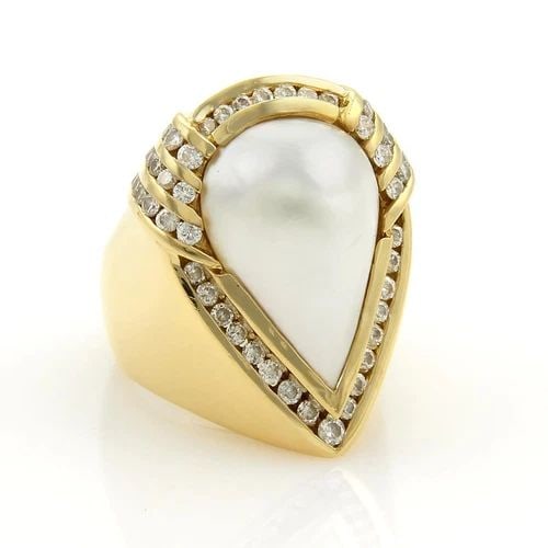 CHARLES KRYPELL 2CT DIAMONDS MABE PEARL 18K GOLD LARGE COCKTAIL RING SIZE 8: CHARLES KRYPELL 2CT DIAMONDS MABE PEARL 18K GOLD LARGE COCKTAIL RING SIZE 8 CHARLES KRYPELL 2CT DIAMONDS MABE PEARL 18K GOLD LARGE COCKTAIL RING SIZE 8 Charles Krypell 2ct Diamonds Mabe Pearl 18k Yell