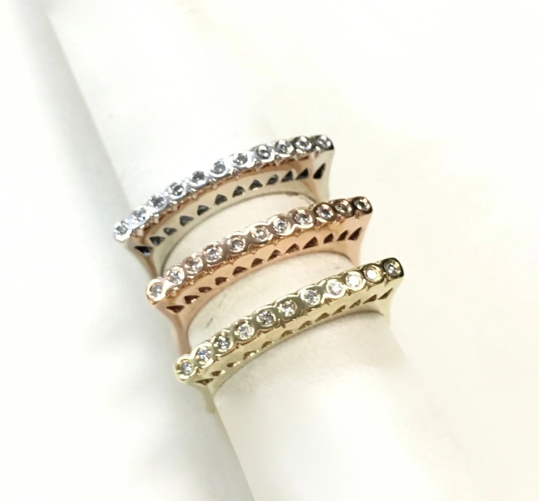 3 STACKABLE RINGS, 14K WHITE/YELLOW/ROSE GOLD WITH DIAMONDS SIZE: 7.5: 3 STACKABLE RINGS, 14K WHITE/YELLOW/ROSE GOLD WITH DIAMONDS SIZE: 7.5 3 Stackable Rings, 14k Multi Toned Gold with Diamonds You are bidding on 3 Stackable Rings, Multi Toned Gold with Diamonds. The wa