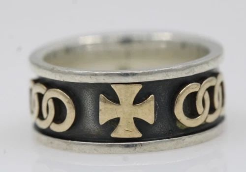 JAMES AVERY STERLING SILVER 14K GOLD MALTESE CROSS UNITY CIRCLE BAND RING SZ 6.5: JAMES AVERY STERLING SILVER 14K GOLD MALTESE CROSS UNITY CIRCLE BAND RING SZ 6.5 Description James Avery Sterling Silver 14K Gold Maltese Cross Unity Circle Band Ring Ring is in good condition. May sh