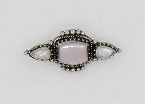 NATIVE AMERICAN NAVAJO STERLING SILVER PAULINE NELSON MOONSTONE 1.75" PIN BROOCH: NATIVE AMERICAN NAVAJO STERLING SILVER PAULINE NELSON MOONSTONE 1.75" PIN BROOCH Description Native American Navajo Sterling Silver Pauline Nelson Moonstone 1.75" Pin Brooch Pin/brooch in great condit