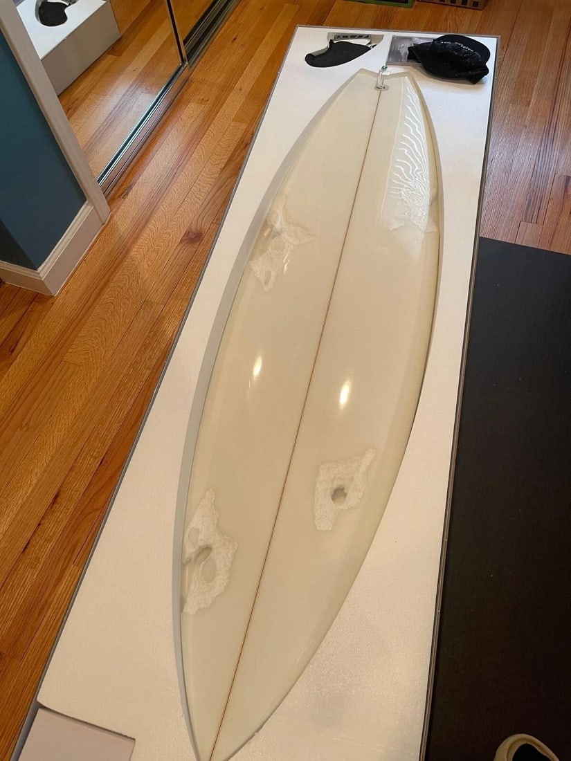 DANIEL ARSHAM HAYDEN SHAPES 2021 ERODED SURFBOARD RARE LIMITED EDITION / 500: DANIEL ARSHAM HAYDEN SHAPES 2021 ERODED SURFBOARD RARE LIMITED EDITION / 500 Daniel Arsham Hayden Shapes 2021 Eroded Surfboard Rare Limited Edition / 500 Dimensions - 5'8" x 18.75" x 2.25" Authenticat