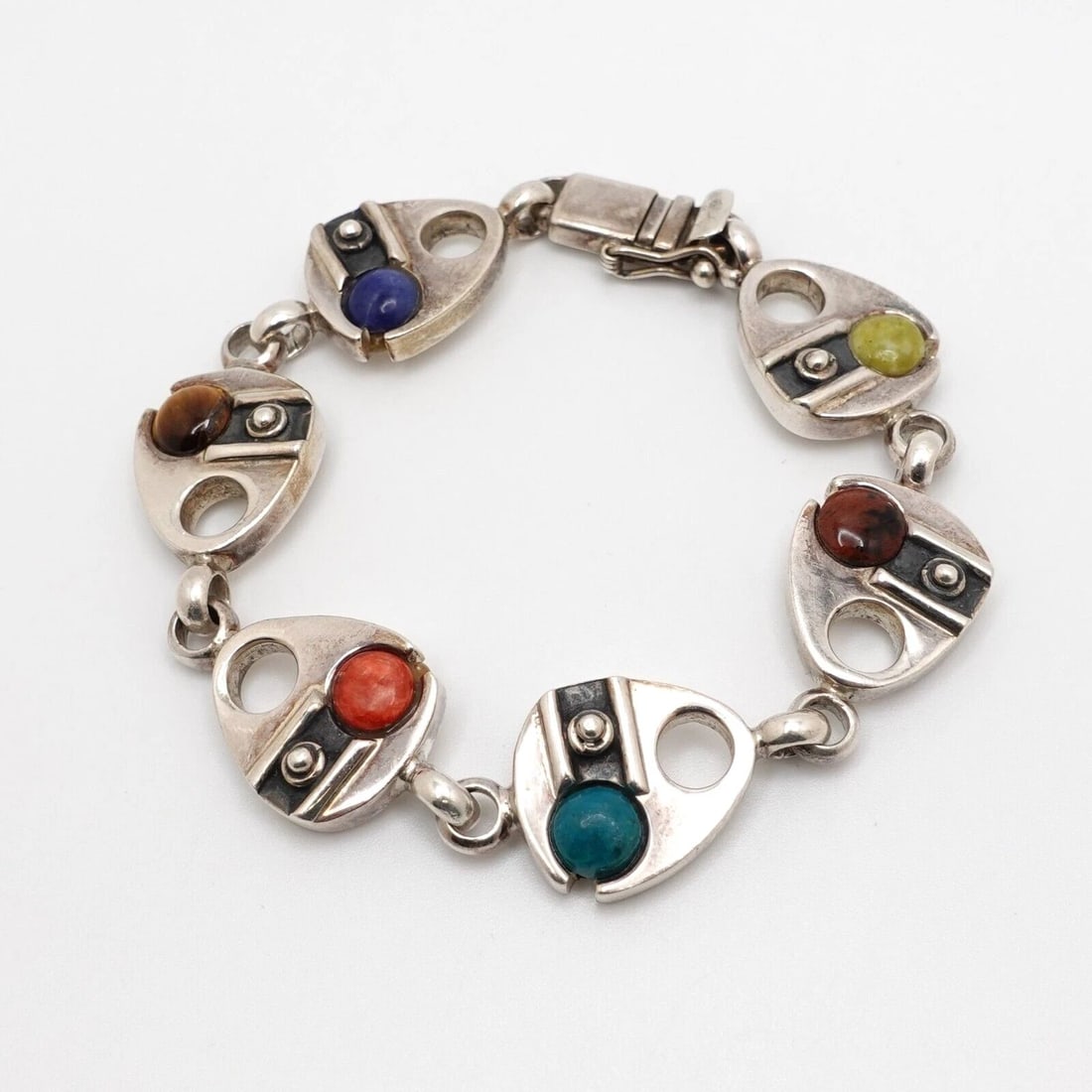 OP SILVER 950 MULTI GEMSTONE ASYMMETRICAL CHAIN LINK BRACELET - 8.5" LONG: OP SILVER 950 MULTI GEMSTONE ASYMMETRICAL CHAIN LINK BRACELET - 8.5" LONG OP Silver 950 Multi Gemstone Asymmetrical Chain Link Bracelet Length - 8.5" Long Wrist Size - 7.25" Chain Width - 18mm Chain D