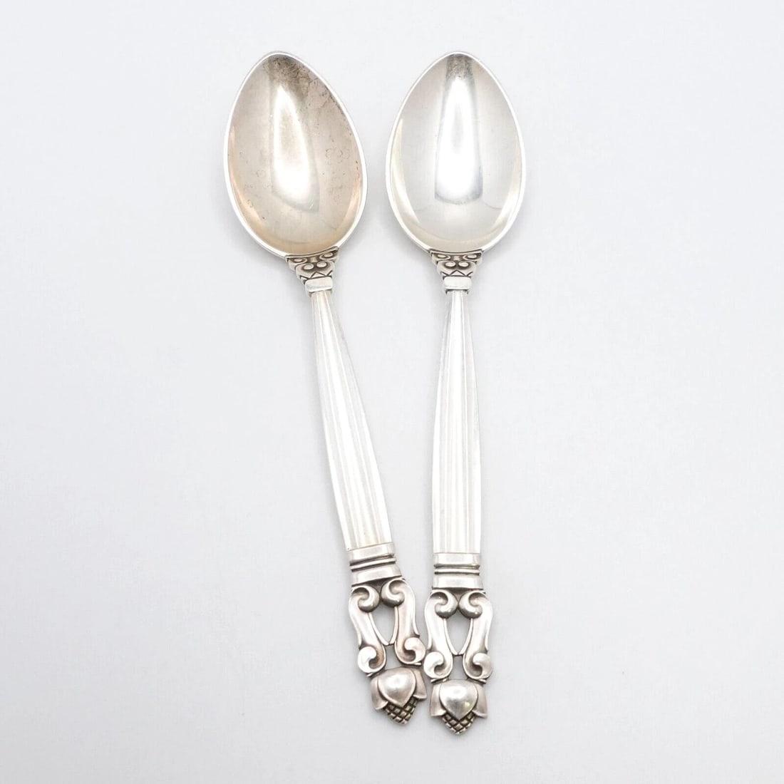 GEORG JENSEN JOHAN ROHDE STERLING SILVER ACORN MEDIUM TEASPOON 5.75": GEORG JENSEN JOHAN ROHDE STERLING SILVER ACORN MEDIUM TEASPOON 5.75" Vintage Georg Jensen Design by Johan Rohde Sterling Silver Acorn Pattern Medium Teaspoon Length - 5.75" Est. Retail - $175 USD per