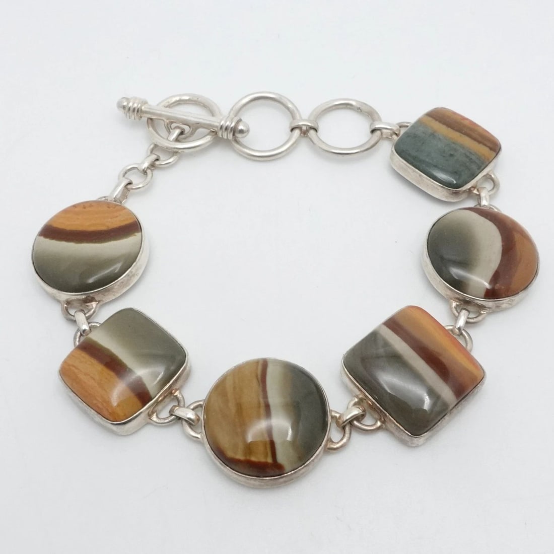 STERLING SILVER ROUND SQUARE AGATE CHAIN TOGGLE CHUNKY BRACELET 8.75" LONG: STERLING SILVER ROUND SQUARE AGATE CHAIN TOGGLE CHUNKY BRACELET 8.75" LONG Sterling Silver Round & Square Agate Gemstone Chain Link Toggle Chunky Bracelet Length - 8.75" Long Wrist Size - 6.75, 7.5",