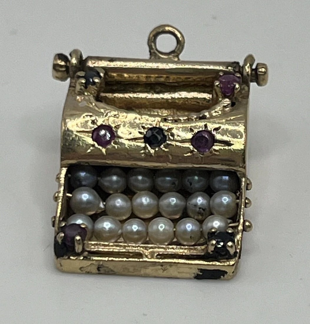VINTAGE 14K YG WITH JEWELS & PEARLS, I LOVE YOU TYPEWRITER CHARM: VINTAGE 14K YG WITH JEWELS & PEARLS, I LOVE YOU TYPEWRITER CHARM VINTAGE 14K YG WITH JEWELS & PEARLS, I LOVE YOU TYPEWRITER CHARM This vintage 14K yellow gold typewriter charm is a stunning piece of f