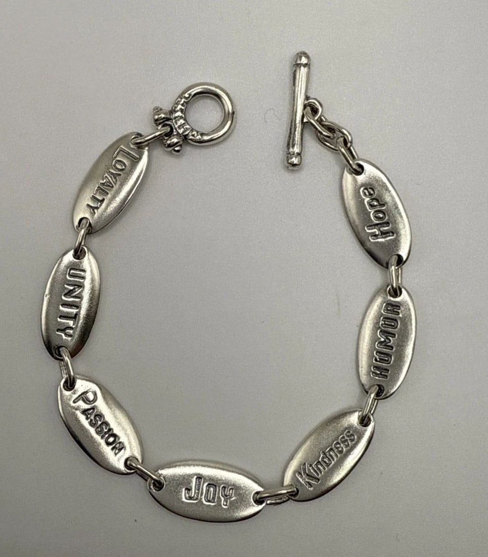 LHHF 925 STERLING SILVER INSPIRATIONAL WORDS BRACELET SIZE 7: LHHF 925 STERLING SILVER INSPIRATIONAL WORDS BRACELET SIZE 7” LHHF 925 STERLING SILVER INSPIRATIONAL WORDS BRACELET SIZE 7” The LHHF 925 Sterling Silver Inspirational Words Bracelet is a b